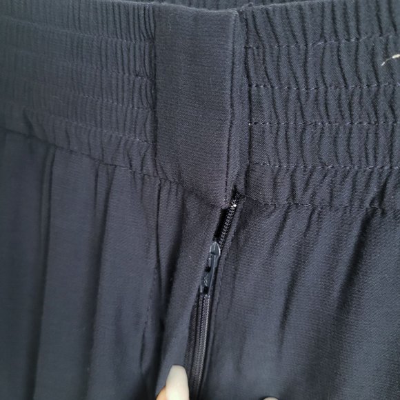 H&M Cropped Jogger Trouser Slinky Pants in Navy Blue Size Medium - Picture 4 of 8